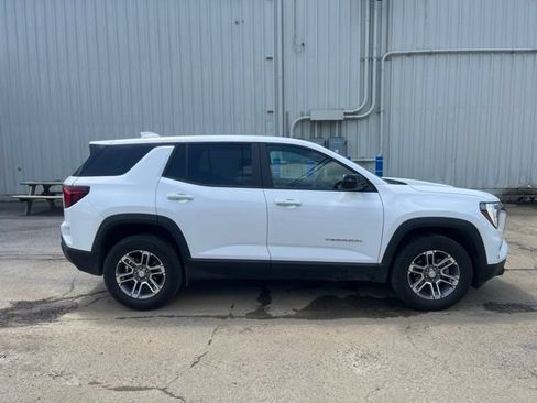 Used 2026 GMC Terrain Elevation AWD/4WD image 4