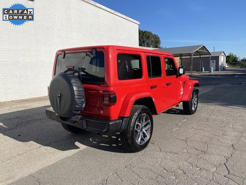 Used 2024 Jeep Wrangler Unlimited Sahara image 2