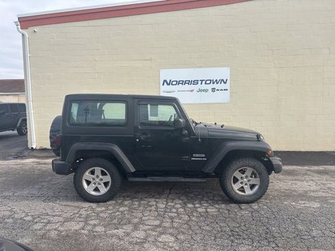 Used 2012 Jeep Wrangler Sport image 2