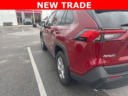 Used 2023 Toyota RAV4 XLE w/ Convenience Package image 6