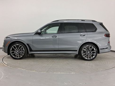 New 2026 BMW X7 xDrive40i w/ M Sport Package image 2