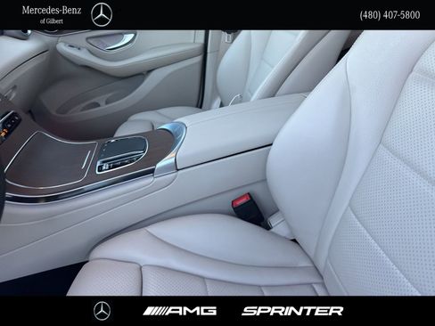 Used 2022 Mercedes-Benz GLC 300 4MATIC image 16