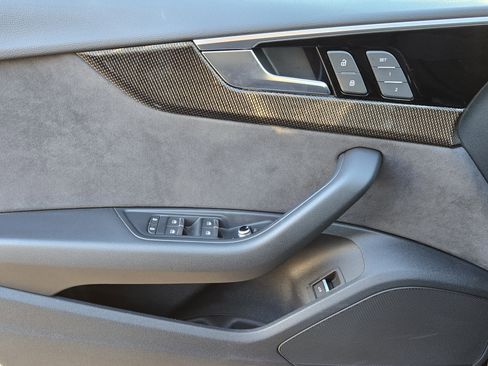 Used 2023 Audi S5 Premium w/ Convenience Package image 30