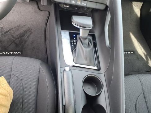 New 2026 Hyundai Elantra SE w/ Cargo Package image 16