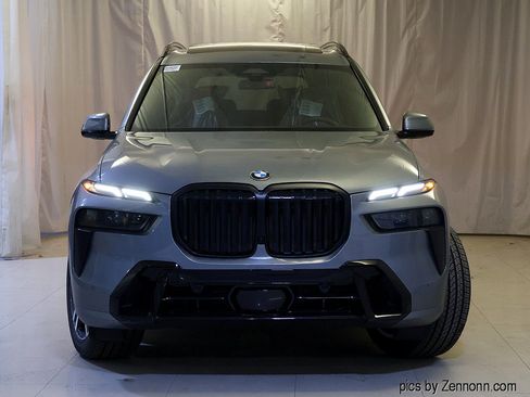 Used 2027 BMW X7 xDrive40i AWD/4WD image 5