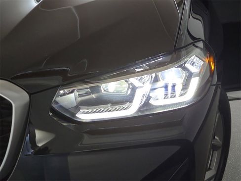 Used 2024 BMW X4 xDrive30i w/ Parking Assistance Package image 33