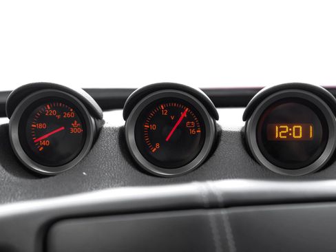 Used 2011 Nissan 370Z Coupe image 28