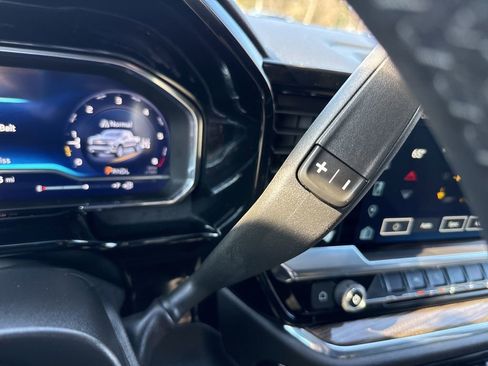 Used 2024 Chevrolet Silverado 1500 LT image 29