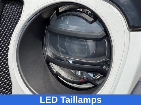 Used 2018 Jeep Wrangler Unlimited Rubicon AWD/4WD image 27