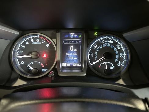 Used 2023 Toyota Tacoma TRD Sport image 19