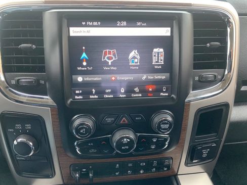 Used 2018 RAM 3500 Laramie w/ Convenience Group image 31