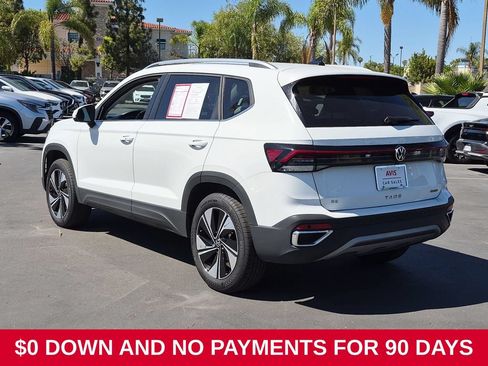 Used 2025 Volkswagen Taos SE AWD/4WD image 9