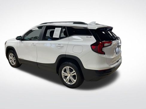 Used 2024 GMC Terrain SLE w/ Driver Convenience Package AWD/4WD image 3