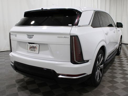 New 2025 Cadillac Escalade IQ Luxury 2 image 42