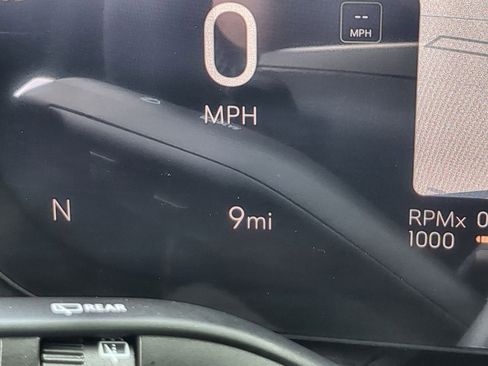 New 2025 Buick Envision Avenir image 12