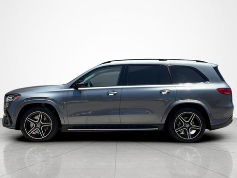 Used 2026 Mercedes-Benz GLS 450 4MATIC image 2