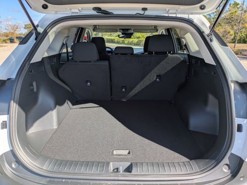 New 2026 Kia Sportage LX FWD image 13