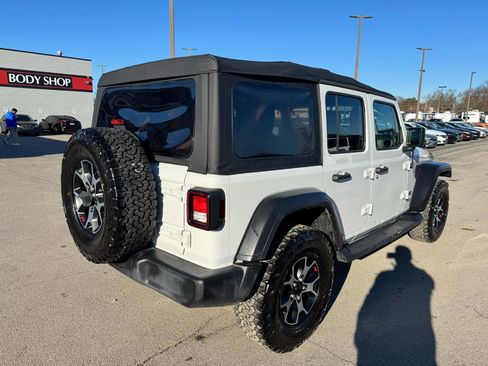 Used 2018 Jeep Wrangler Unlimited Sport S AWD/4WD image 3
