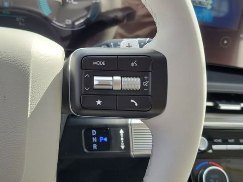 New 2026 Hyundai Santa Fe SE image 6