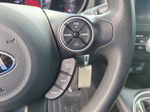Used 2018 Kia Soul + FWD image 27