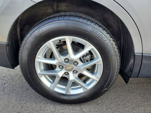 Certified 2024 Chevrolet Equinox LS w/ Driver Confidence II Package AWD/4WD image 9
