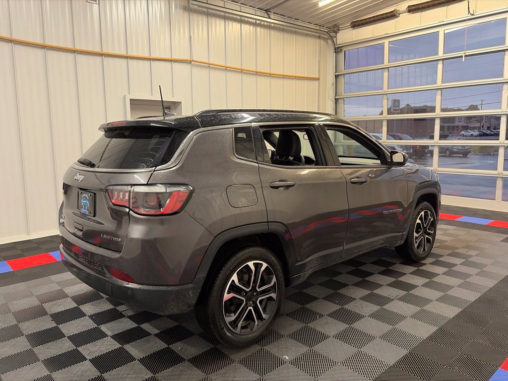 Used 2024 Jeep Compass Limited AWD/4WD image 4