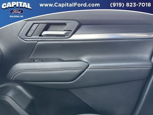 Used 2025 GMC Terrain Elevation image 27