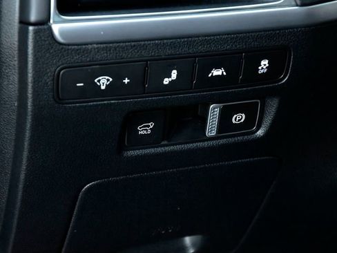 Used 2022 Hyundai Palisade Calligraphy w/ Winter Package image 31