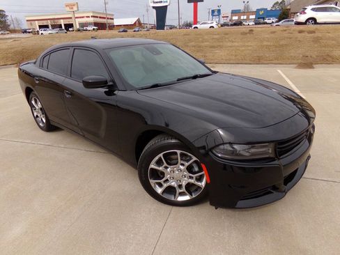 Used 2016 Dodge Charger SXT w/ AWD Premium Group image 15