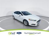 Used 2016 Ford Fusion SE image 2