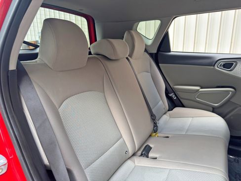 Used 2020 Kia Soul LX FWD image 29