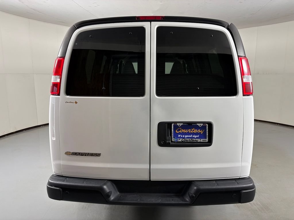 Used 2023 Chevrolet Express 3500 LS RWD image 8