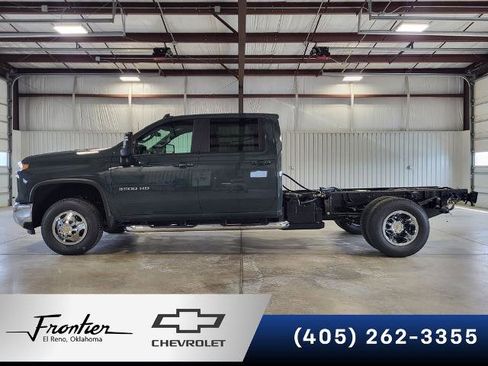 New 2026 Chevrolet Silverado 3500 LT w/ Convenience Package AWD/4WD image 1