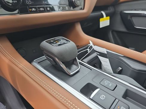 New 2026 Nissan Pathfinder Platinum image 30