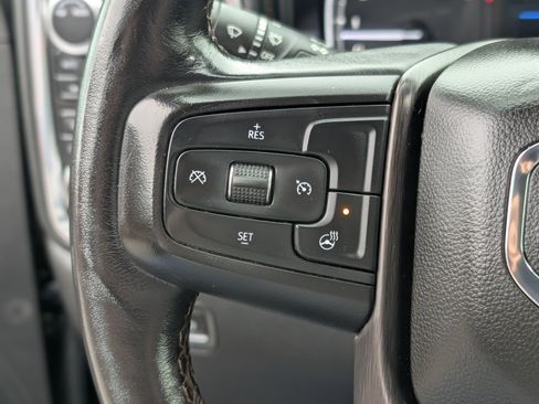 Used 2022 GMC Sierra 2500 AT4 w/ Snow Plow Prep/Camper Package image 6