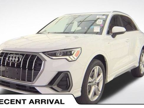 Used 2021 Audi Q3 2.0T Premium Plus w/ Premium Plus Package AWD/4WD image 1