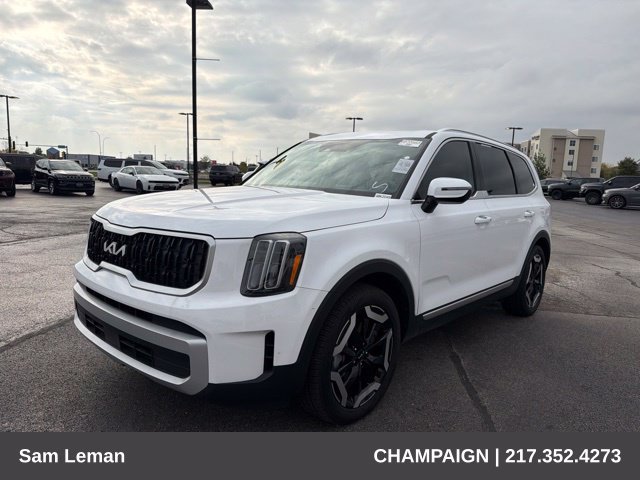 Used 2024 Kia Telluride EX w/ EX Captain's Chair Package AWD/4WD image 7