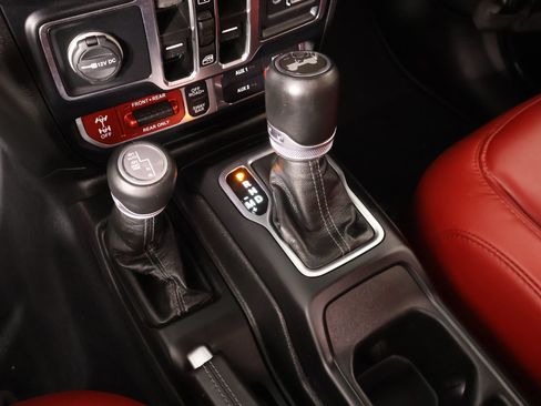 Used 2024 Jeep Wrangler Unlimited Rubicon 392 AWD/4WD image 9