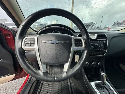 Used 2013 Chrysler 200 Touring FWD image 11