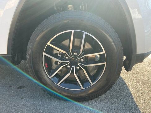 Used 2021 Jeep Grand Cherokee Trailhawk image 36