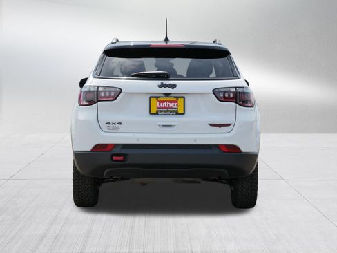 Used 2025 Jeep Compass Trailhawk AWD/4WD image 6