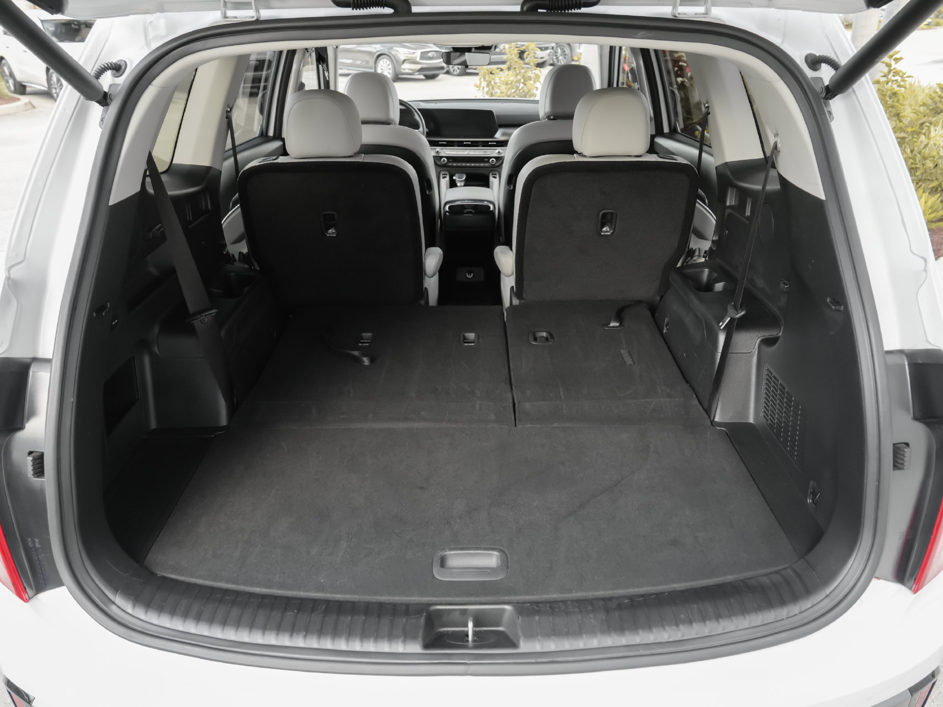 Used 2025 Kia Telluride S FWD image 26