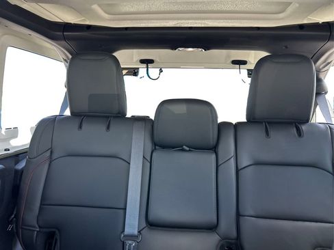 New 2025 Jeep Wrangler Unlimited Rubicon w/ Technology Group image 15