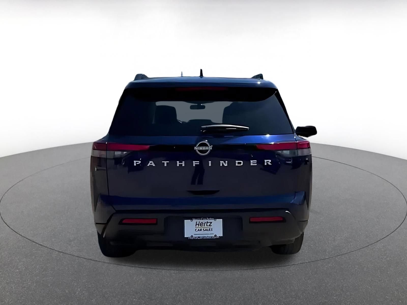 Used 2025 Nissan Pathfinder SV FWD image 12