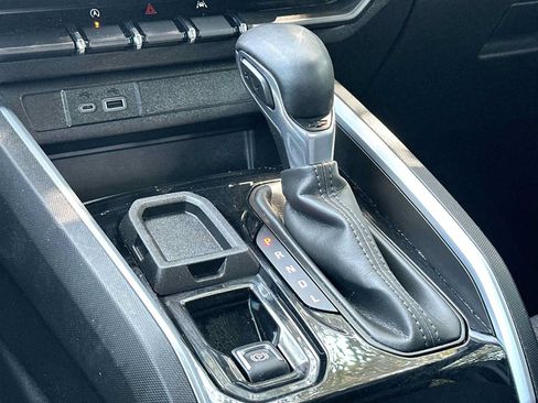 Used 2023 Chevrolet Colorado LT w/ LT Convenience Package II RWD image 21
