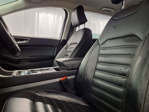 Certified 2024 Ford Edge SEL image 3