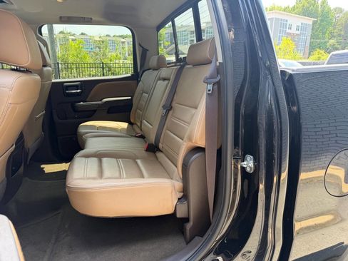 Used 2017 GMC Sierra 1500 Denali w/ Denali Ultimate Package AWD/4WD image 8