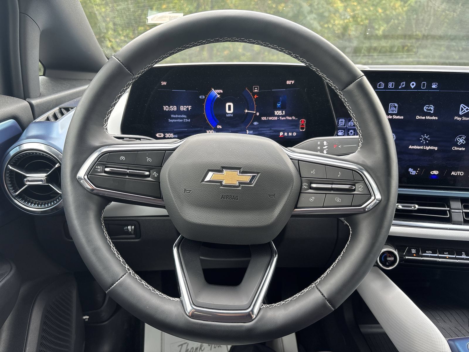 Used 2024 Chevrolet Equinox EV LT AWD/4WD image 17