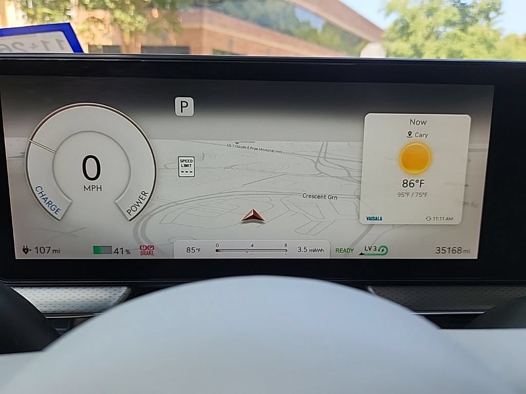 Certified 2024 Genesis GV60 Advanced AWD/4WD image 13