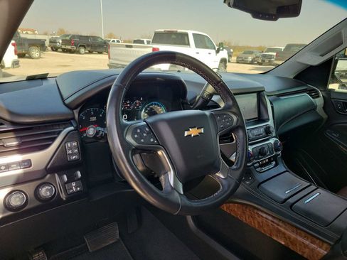 Used 2020 Chevrolet Tahoe Premier w/ Premier Plus Edition image 2